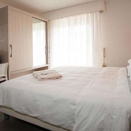 Hotel Savoy Каорле Екстериор снимка