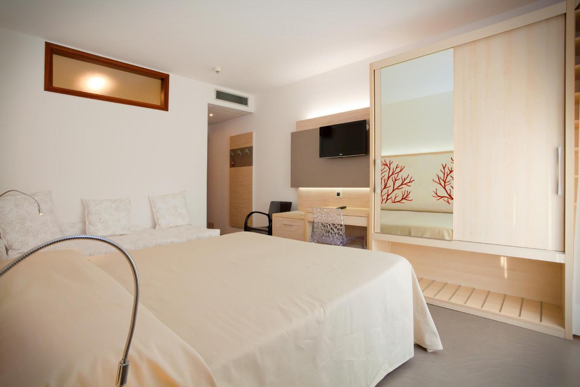 Hotel Savoy Каорле Екстериор снимка