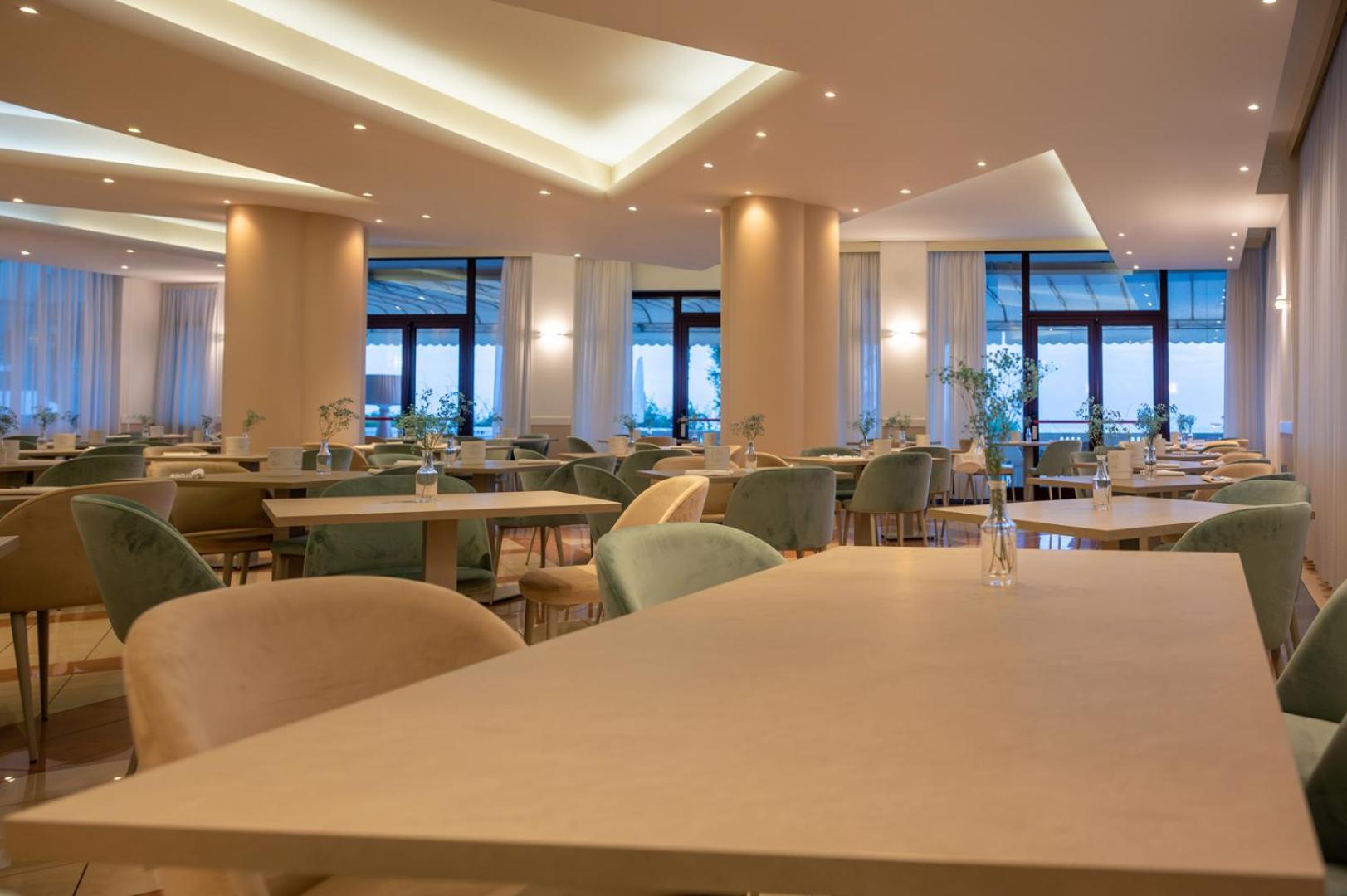 Hotel Savoy Каорле Екстериор снимка